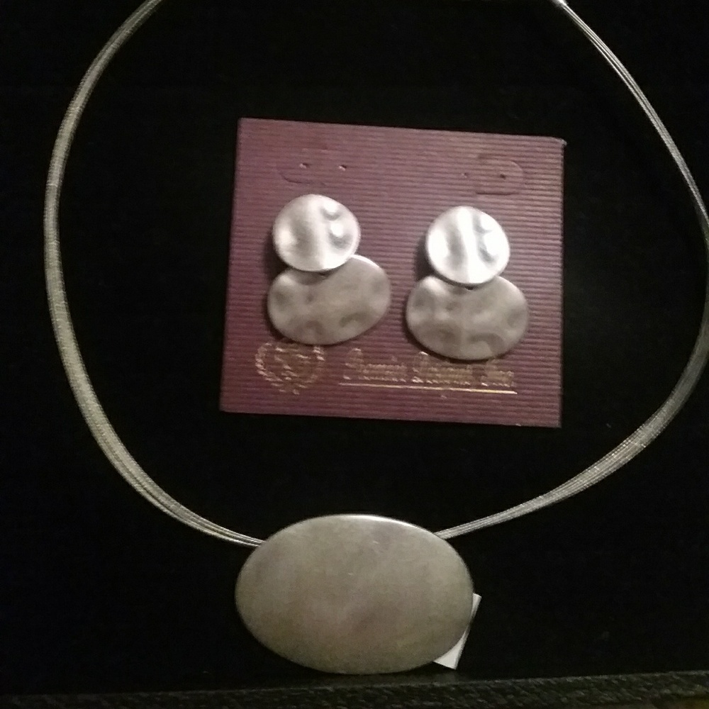 Silver necklace choice of different earrings